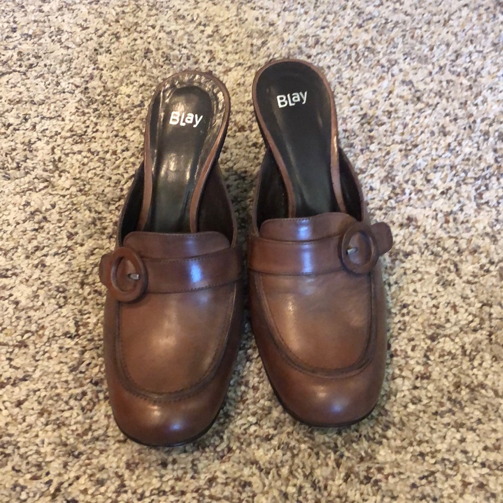 Slip-on heels